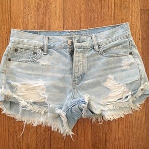 HI RISE BOYFRIEND JEAN SHORTS